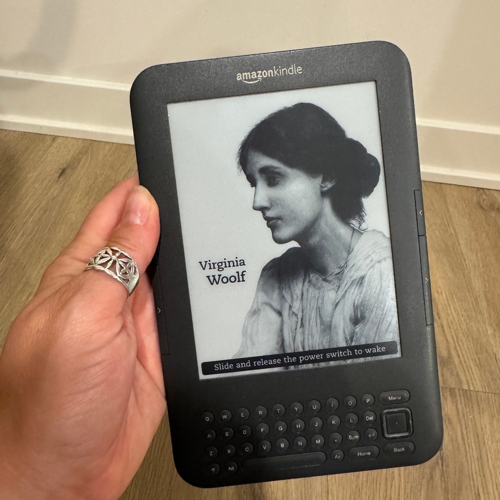 Amazon Kindle Keyboard 3rd Gen (D00901) 6" Wi-Fi eReader - Graphite - Tested